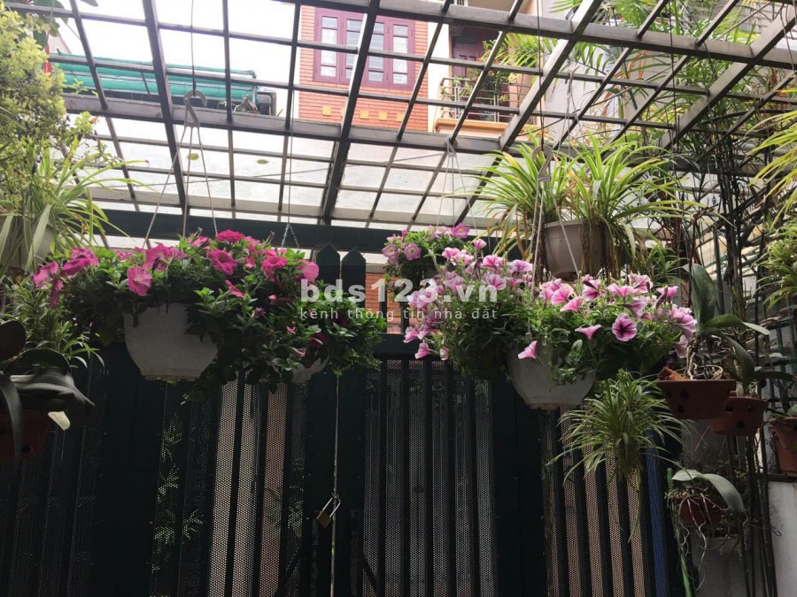 Quang Hiển Nhà đất Long Biên liên hệ 0967913585 Bán nhà Nguyễn Văn Cừ, sổ đỏ