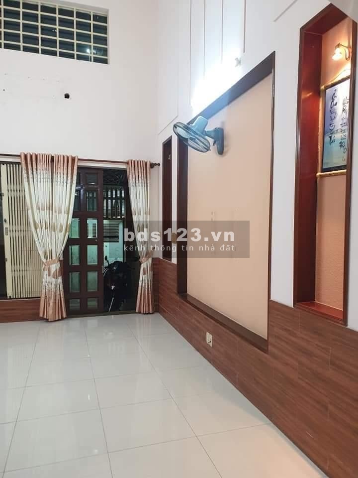 Diện tích to dt 70m2 nhà đẹp 4 tầng BTCT 20M ra mt Nơ Trang Long Giá Chỉ 5 tỷ 9