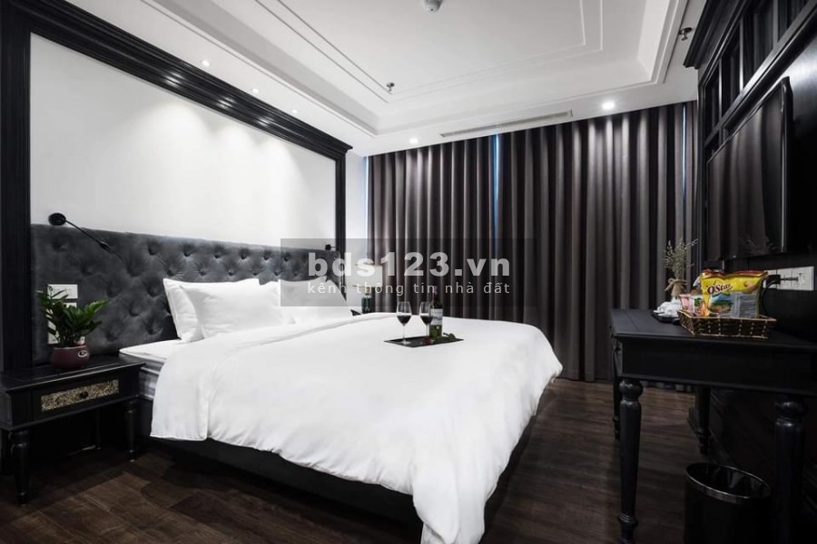 Khách sạn 7 tầng đúc kiên cố phố Hàng Buồm, Tạ Hiện sổ vuông, liên hệ 0974660824