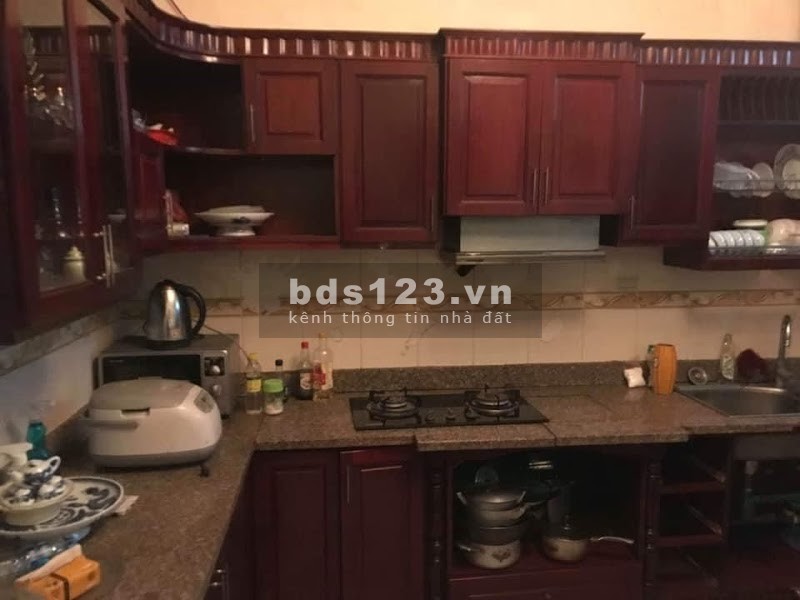 Bán gấp nhà Phố Tây Sơn, Đống Đa, 42m2 lên 5 tầng, MT4m, hơn 3tỷ8