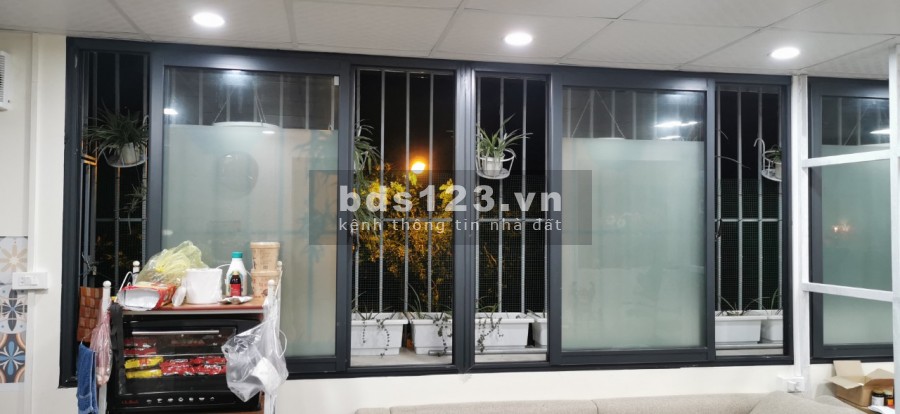 Bán chung cư căn góc đẹp 64m2, tầng 3 C4 Lương Định Của, Kim Liên Đống Đa, giá chỉ 1.8 tỷ 0968689436