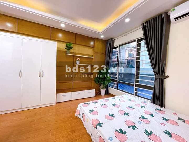 Bán toà CCMN 8 tầng thang máy, 32 phòng, Ô tô nhỏ vào, Thu nhập 1.8 tỷ/năm, giá 20 tỷ