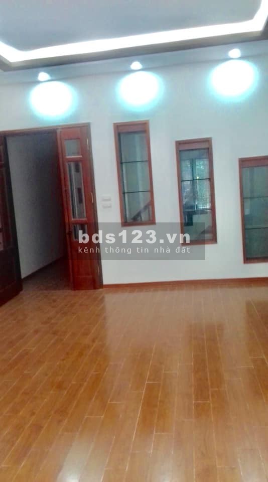 Diện tích 63m2, phân lô VPCP Hoàng Cầu gara ô tô, vỉa hè, 7 tầng, thang máy