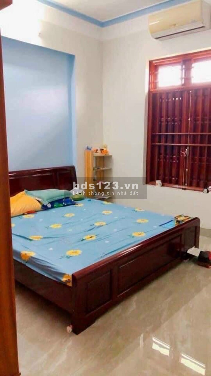Bán nhà 3 tầng mặt chợ Hải Tân, TP HD, 87.75m2, mt 4.5m, 3 ngủ, KD buôn bán sầm uất