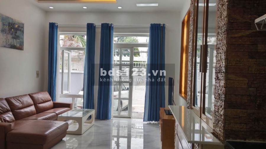 Cho thuê nhà 5x27m Trần Não trệt 2 lầu 5 phòng ngủ, sân để xe ô tô, giá tốt