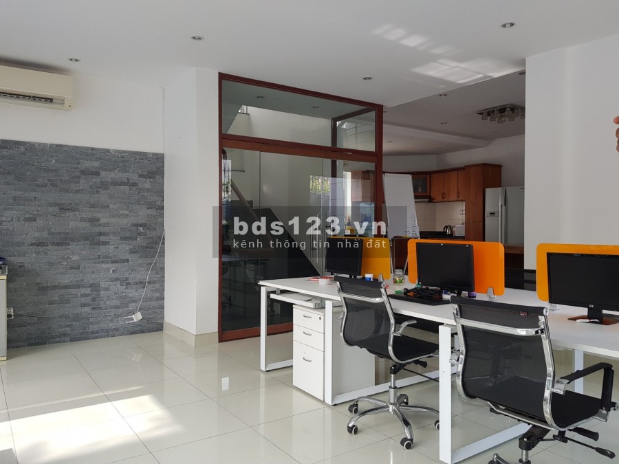 Cho thuê Villa thiết kế hiện đại có hồ bơi Hầm 3 lầu 350m2 Nguyễn văn hưởng Thảo điền Quận 2