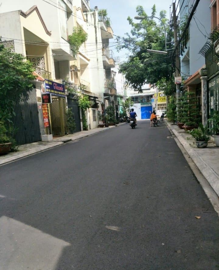 Bán gấp nhà nguyên căn Tân Kỳ Tân Phú, hẻm to gần 4m, nhà gần 30m2, giá 3 tỷ