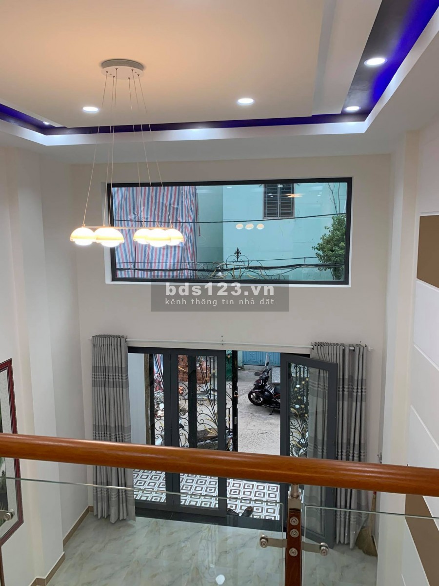 Bán nhà Đường Bùi Tư Toàn, Quận Bình Tân dt 4mx10m, giá chỉ 3.6 tỷ, lhcc