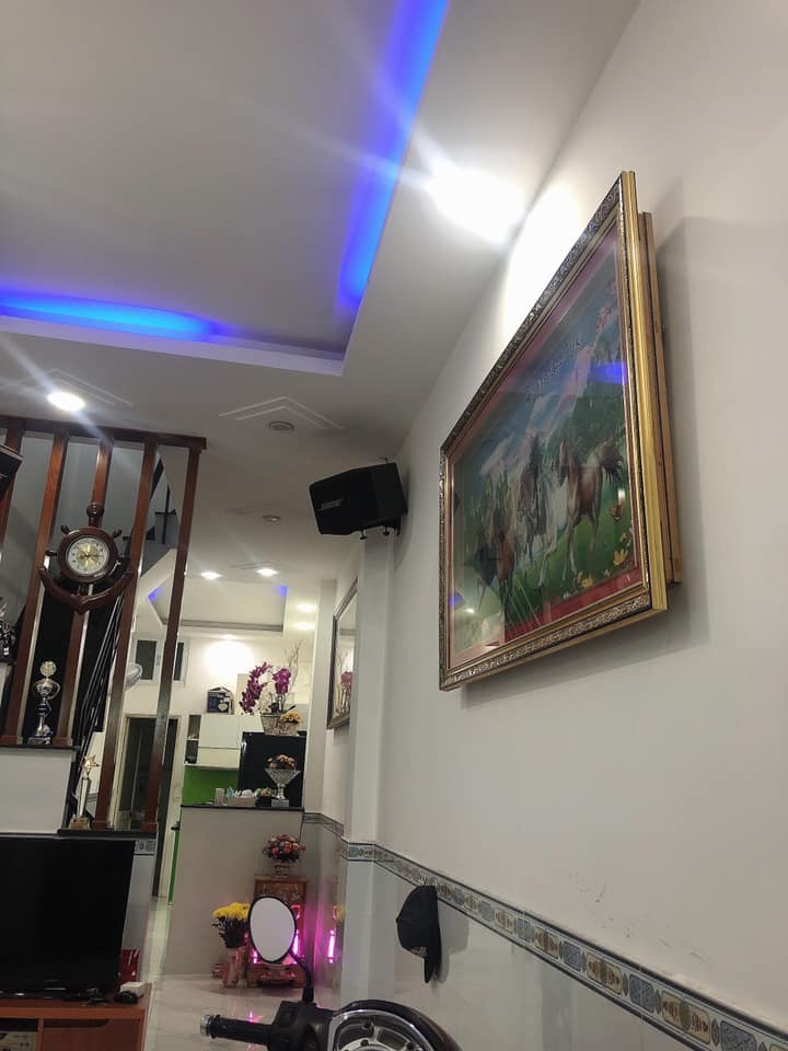Bán nhà Phan Đình Phùng, Nở hậu, Sát Vách Quận 1, diện tích 35m2, giá 4.2 tỷ