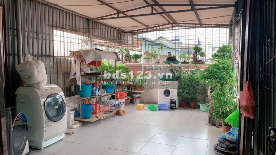 Bán gấp nhà 54m ngõ Kim Mã, kinh doanh văn phòng, ô tô vào nhà