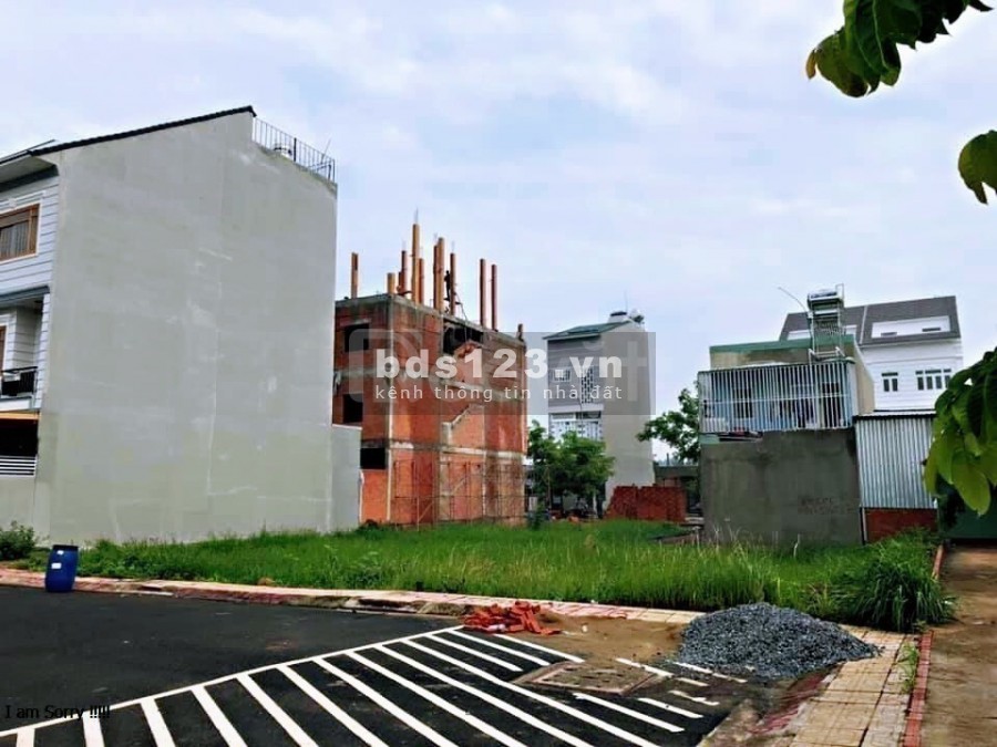 Kẹt tiền bán gấp 2 lô đất Đường Số 32. DT 85m2 và lô 210m2 sổ hồng Riêng Bình Tân