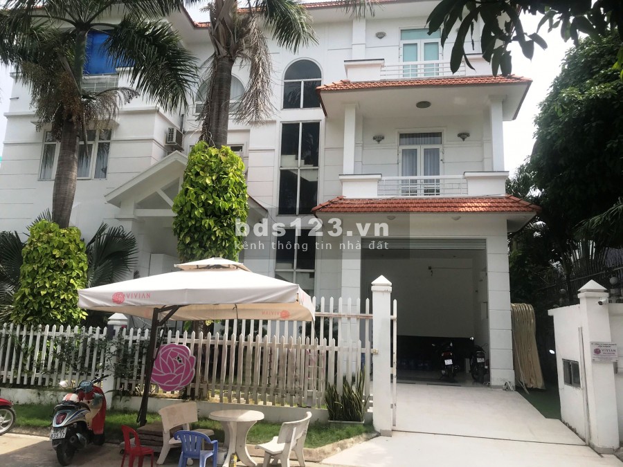 Cho thuê Villa sân vườn hồ bơi Kinh doanh mọi ngành nghề 560m2 Nguyễn văn hưởng Thảo điền Quận 2