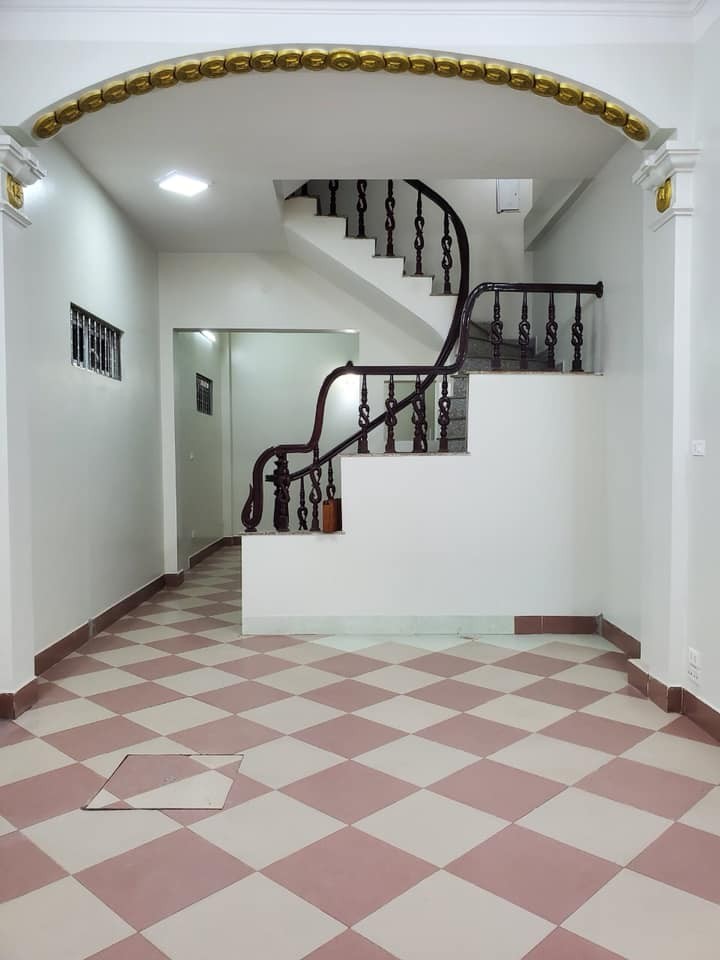 Bán nhà Mỹ Đình, dt 61m x 5 tầng, mt 4.5m, ô tô vỉa hè lô góc kinh doanh khủng khiếp, giá 6.7 tỷ