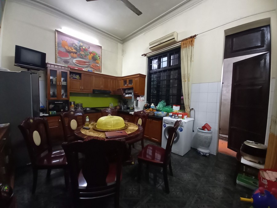 Chính chủ bán nhà phố Hoàng Như Tiếp 80 m2 x MT6m ôtô 7 chỗ nhỉnh 5.9 tỷ
