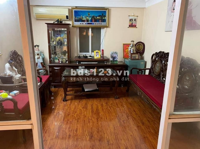 Cần bán nhà ngõ 87 Xã Đàn 35m2 6tầng lô góc ngõ nông cách phố 30m chỉ 4.85 tỷ