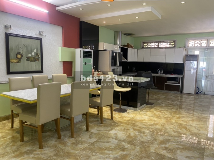 Siêu phẩm nhà 4 tầng, full nội thất, view biển mặt tiền Nguyễn Tất Thành, giá 13 tỷ