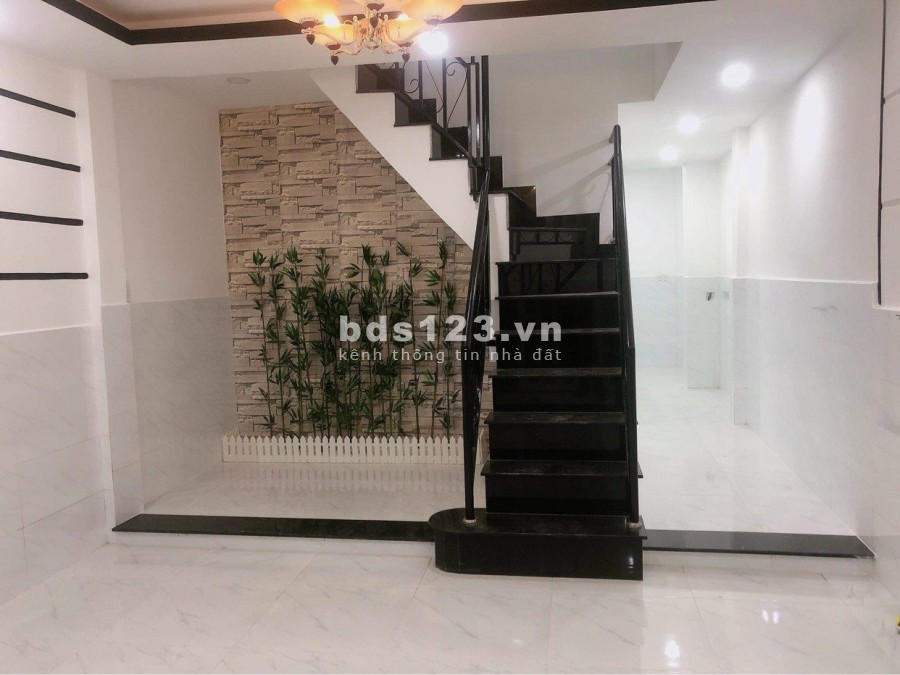 Bán Nhà Mặt Tiền Phan Văn Trị Gò Vấp, Gần Café Country Houses, 60m2, giá 21.5 tỷ