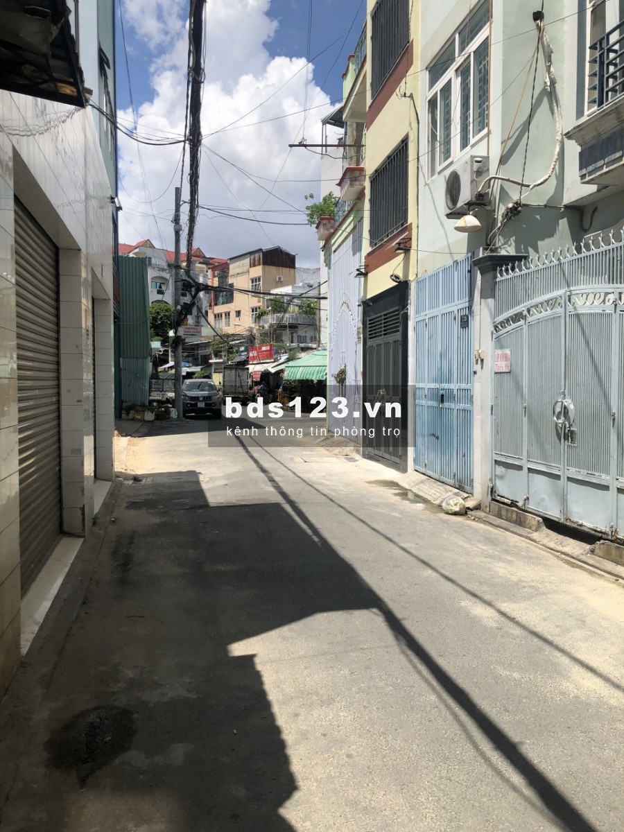 Phòng máy lạnh, cửa sổ sạch đẹp mát mẽ gần Lữ Gia, giá cho thuê 2.5 triệu/tháng
