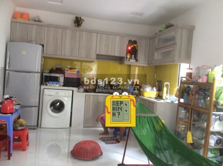 Nhà nguyên căn quận Bình Thạnh, có sẵn 2 camera phía trước,…