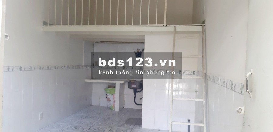 Quận 7 - Cho thuê phòng 3tr5 có gác, kệ bếp, wc riêng, Free xe gần KCX.