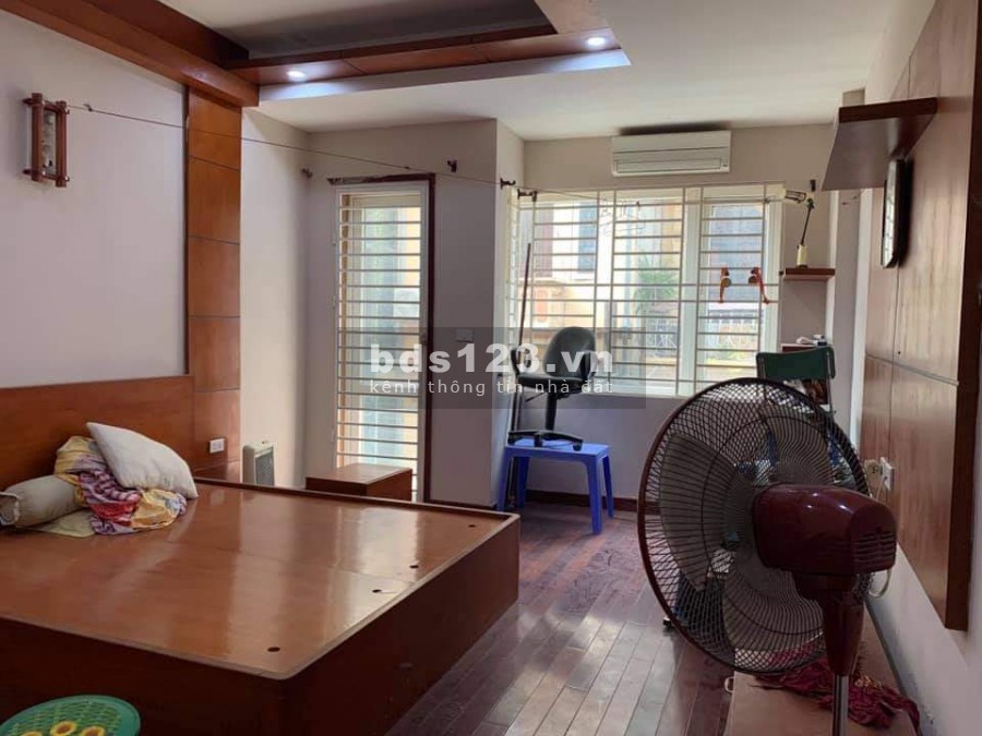 Bán nhà Phương Mai 40m2*5T, Gara ô tô, vỉa hè rộng, có chờ thang máy, kinh doanh, 7 tỷ