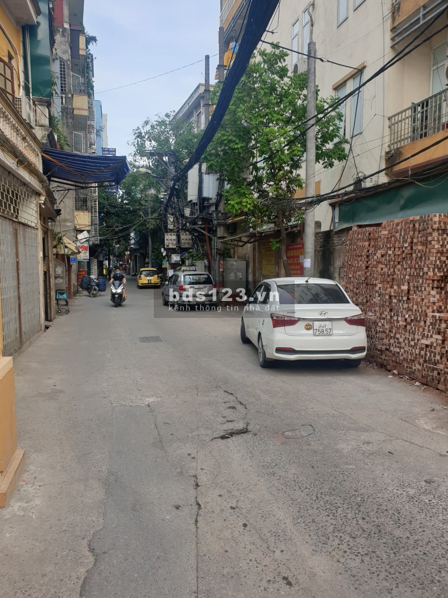 Bán cực phẩm Đinh Công Thượng mặt ngõ thông lô góc 2 mặt thoáng sáng, dt 52m2, giá 3.9 tỷ