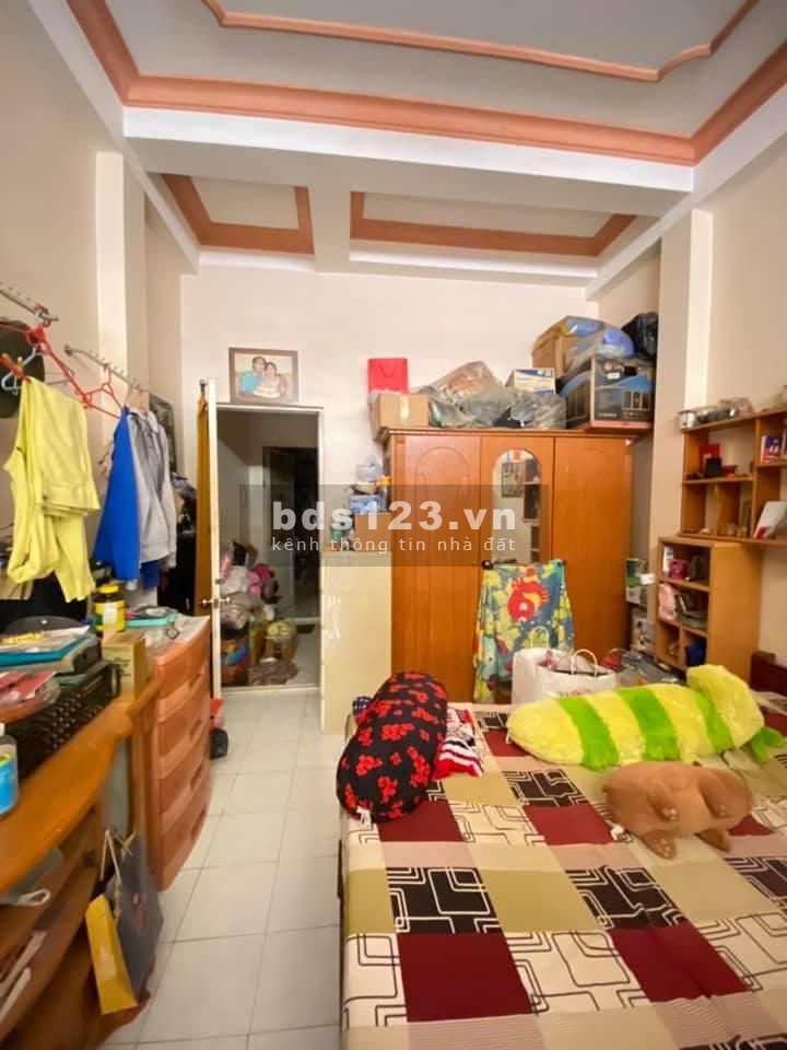Nhà Hòa Hảo Quận 10 cách mặt tiền đúng 2 căn diện tích 44m2, lhcc