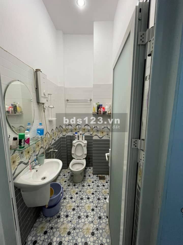 Bán nhà hẻm xe tải 6m Giáp Tân Phú chỉ 50tr/m2 DT 95m2 giá chỉ 5.75 tỷ