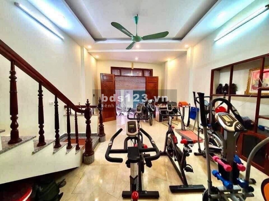 Nhỉnh 4 tỷ có ngay nhà đẹp ô tô kinh doanh Lê Trọng Tấn, Quận Hà Đông, giá 4.6 tỉ
