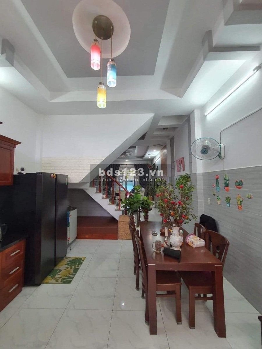 Bán nhà hẻm ô tô 4*22, 4 tầng, 5PN Trường Chinh p15 Tân Bình