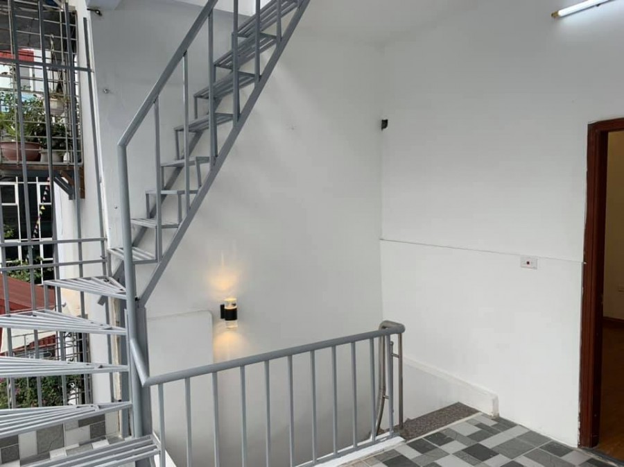 Bán nhà Tân Ấp. An Dương, Quận Ba Đình, diện tích 32m2, giá 3 tỷ, lhcc