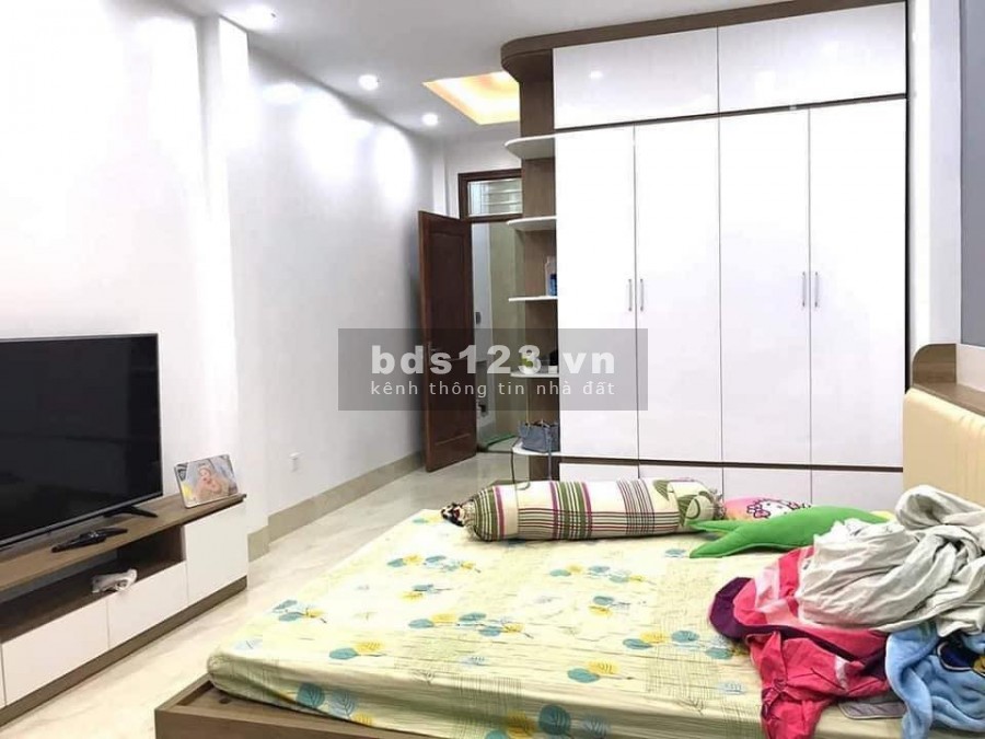 Nhà 7 tầng thang máy full nội thất nhập khẩu 30 Phú Mỹ, dt 40m2 giá chỉ 6,8 tỷ, lhcc
