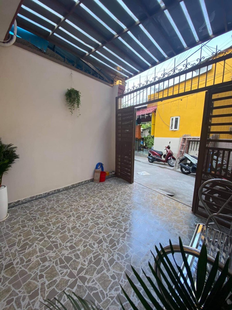 Bán nhà nguyên căn chính chủ hẻm xe hơi Âu Dương Lân, Quận 8, dt 49m2, giá 5.35 TỶ