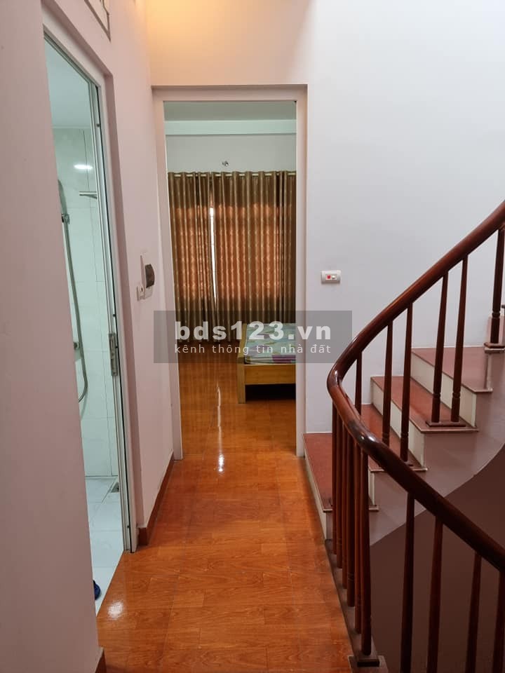 Bán Nhà Đẹp Lê Văn Hiến, Ôtô, Kinh Doanh, Dt 36 m2 x 5 tầng, Giá 4 Tỷ.