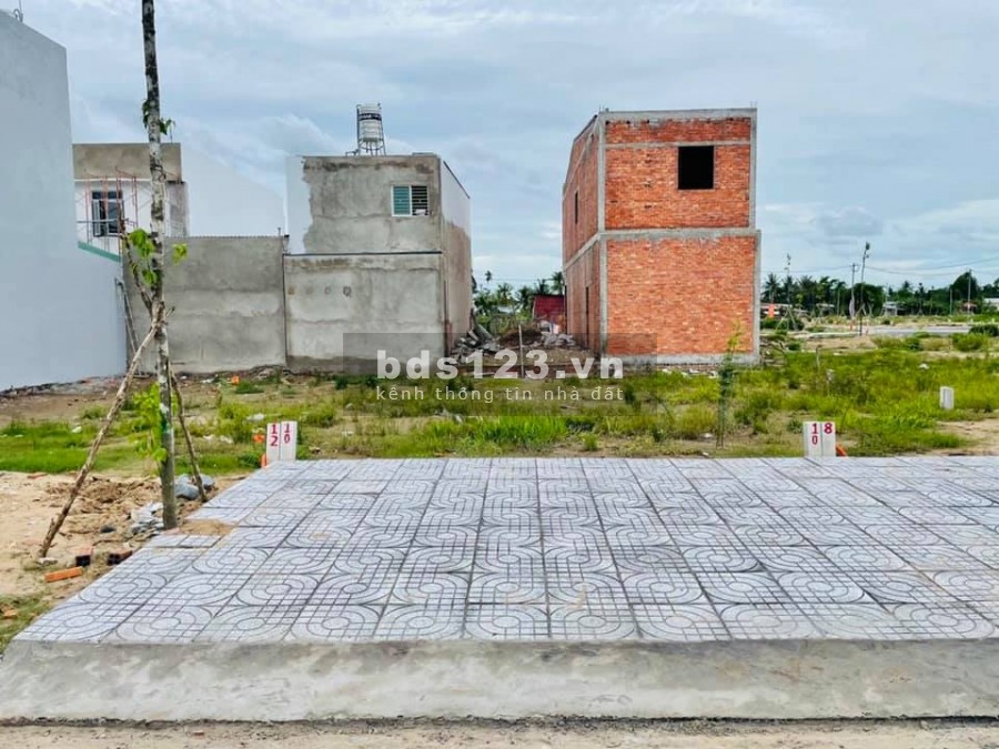 Bán đất nền 85m2 trục d35 kdc Hồng Loan giá 2.55 tỷ vị trí đẹp tiện kinh doanh đầu tư sinh lợi cao