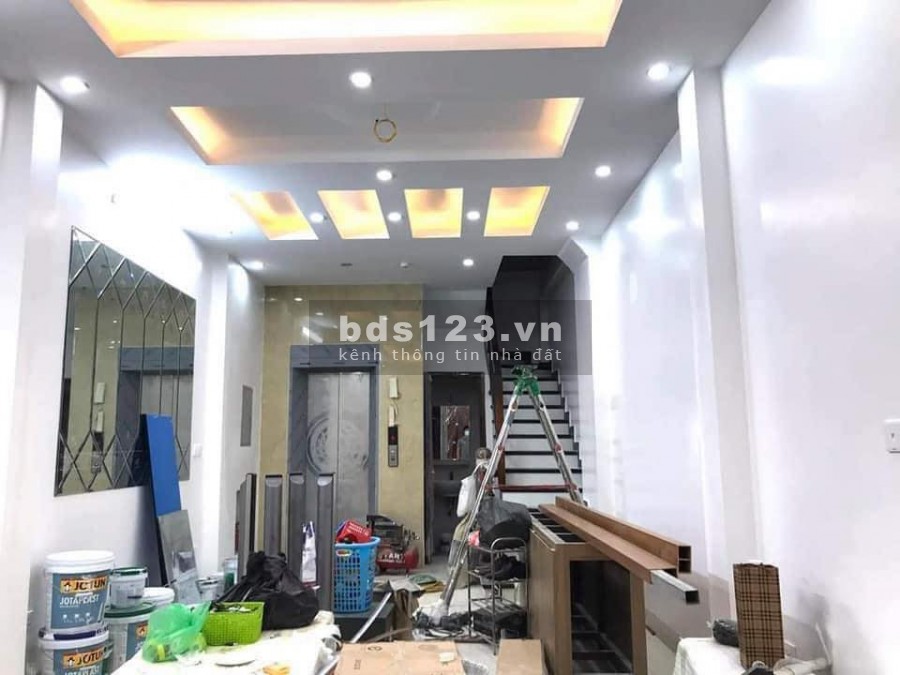 Nhà 7 tầng thang máy full nội thất nhập khẩu 30 Phú Mỹ, dt 40m2 giá chỉ 6,8 tỷ, lhcc