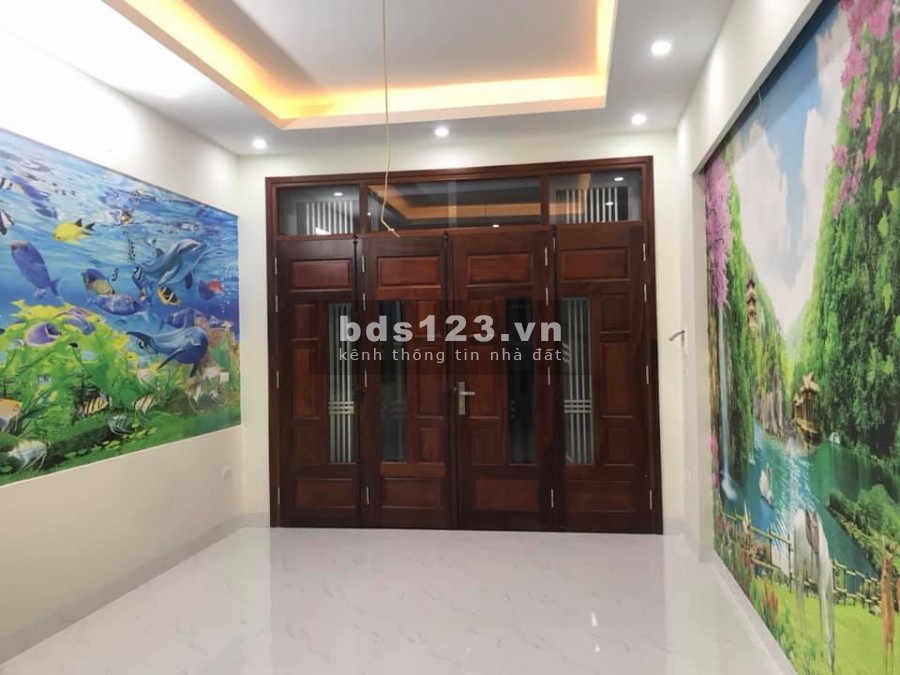 Nhỉnh 3 tỷ, có nhà 5 tầng, dt 35m2, Quận Tây Hồ lô góc nhà đẹp gần hồ Tây, 5 tầng đúc