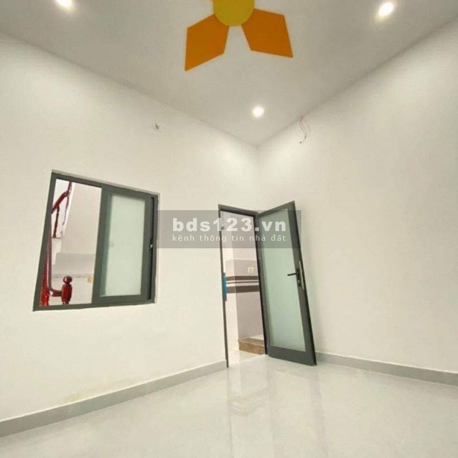 Trung tâm Bình Thạnh, dt 60m2, 2 tầng, 3 phòng ngủ, giá bán 5.7 tỷ 60m2
