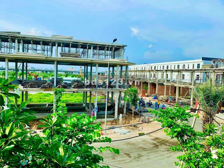 Bán nhà phố xây sẵn 1 Trệt 1 Lầu 1 Tum Dự Án The Sol City, dt…