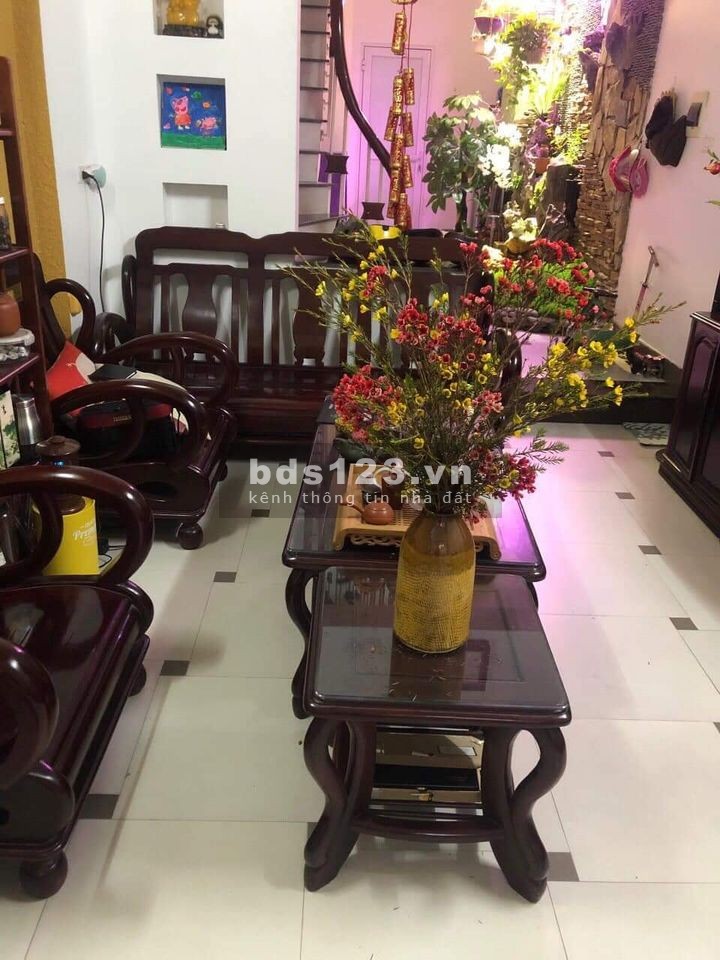 Nhà đẹp Nguyễn Sơn Long Biên, phân lô 70m2, ô tô 7 chỗ vào nhà 2 mặt thoáng 2 mặt ngõ