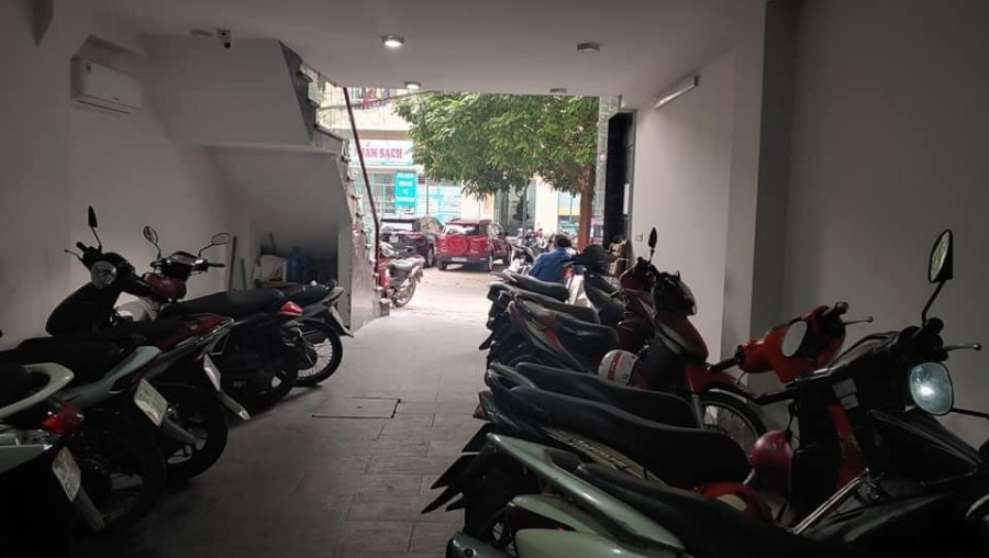 Chủ cần bán gấp nhà mặt Phan Kế Bính 60m2, 4 tầng, giá sập sần, lhcc