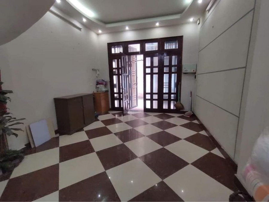Ngõ Cực Rộng gần phố nhà đẹp 7 ngủ Hoàng Ngân dt 53m2, 6 tầng mt 4m, giá 6.1 tỷ