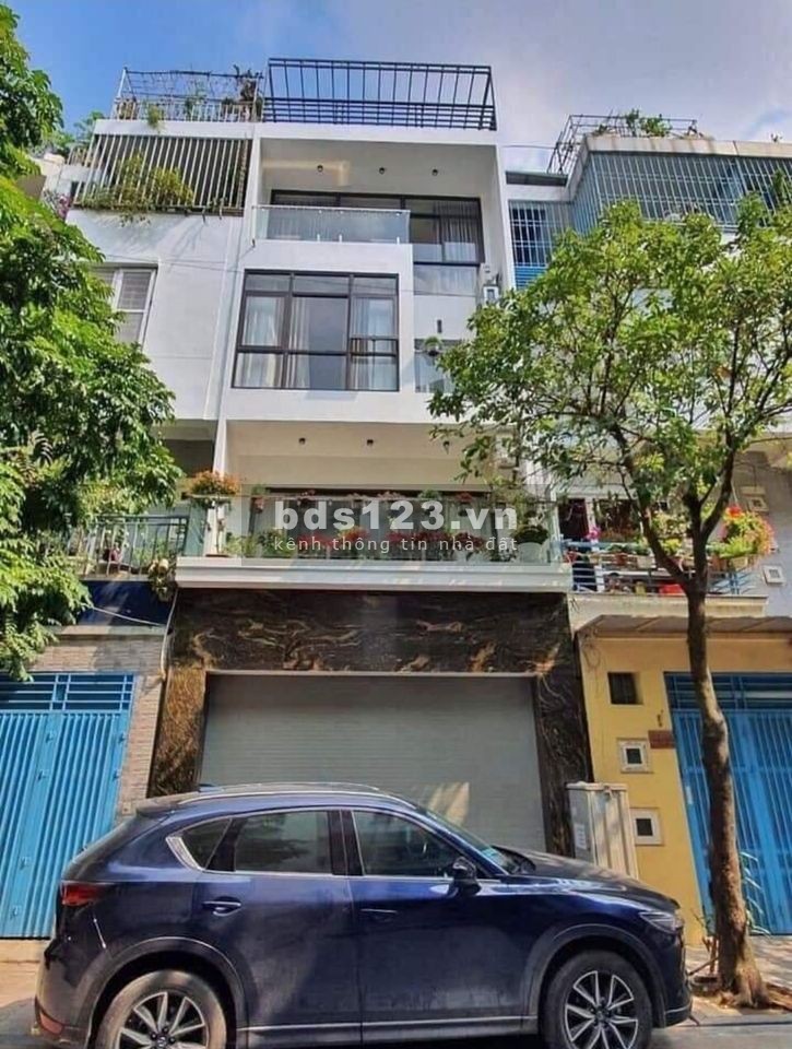 Nhà đẹp Nguyễn Sơn Long Biên, phân lô 70m2, ô tô 7 chỗ vào nhà 2 mặt thoáng 2 mặt ngõ