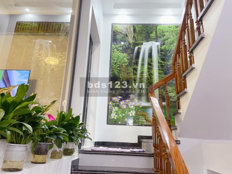 Nhà phố Văn Cao 4 tầng 72m2 chỉ 5,35 tỷ. có gara oto Nhà như mới, xây độc lập chắc chắn