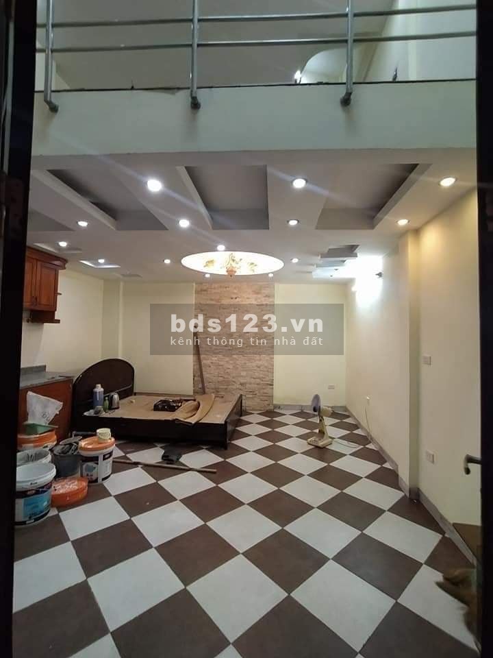Bán nhà Nguyễn Trãi 30m2 giá bán 3.2 tỷ, gần phố, an sinh tốt, lh 0879356959