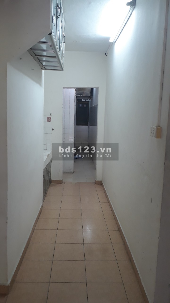 Bán chung cư tầng 2 mặt hồ phố Hồ Đắc Di, trung tâm Hà Nội, giá bán 2.68 tỷ