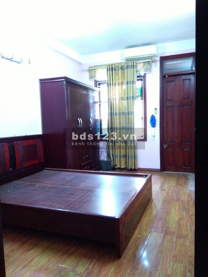 Chưa tới 3 tỷ nhà 5 tầng diện tích sử dụng 31m2 Hoàng Như Tiếp, giá 2.8 tỷ