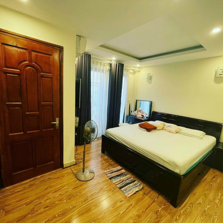 Bán Nhà Lý Tự Trọng, La Khê 31m2, Ô Tô Đỗ Cổng, MT Rộng, 3 Mặt Thoáng Giá 2.9 Tỷ