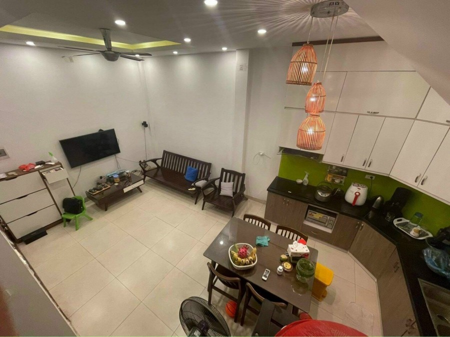 Bán Nhà Lý Tự Trọng, La Khê 31m2, Ô Tô Đỗ Cổng, MT Rộng, 3 Mặt Thoáng Giá 2.9 Tỷ