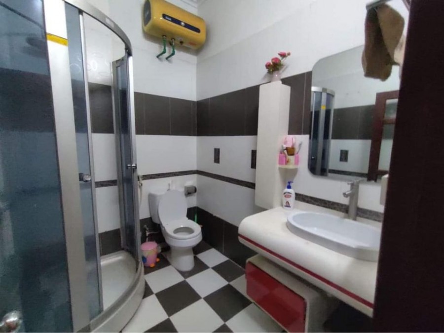 Ngõ Cực Rộng gần phố nhà đẹp 7 ngủ Hoàng Ngân dt 53m2, 6 tầng mt 4m, giá 6.1 tỷ